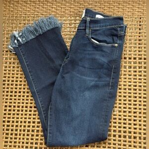 🦋 Frame Denim Dark Blue Frayed Hem Ankle Jeans